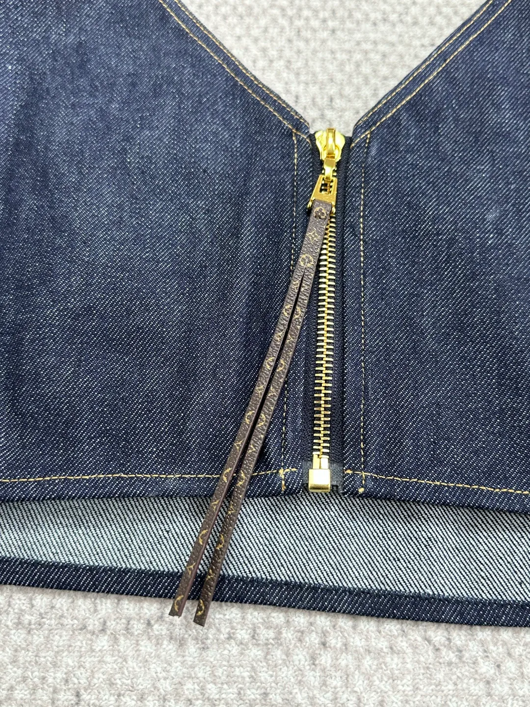 Жилеты Женские Louis Vuitton 12298470