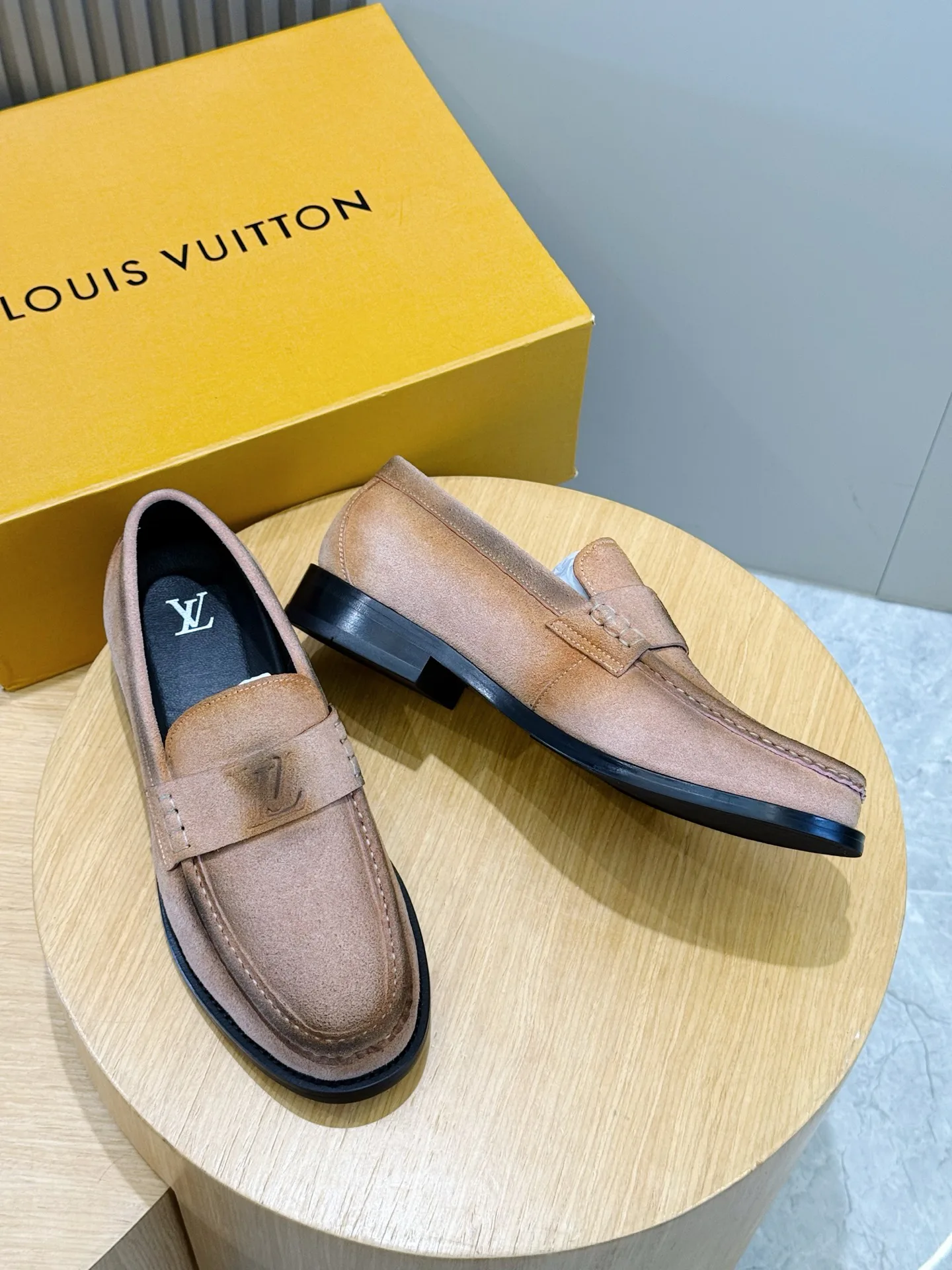 Лоферы И Туфли Мужские Louis Vuitton 18247430