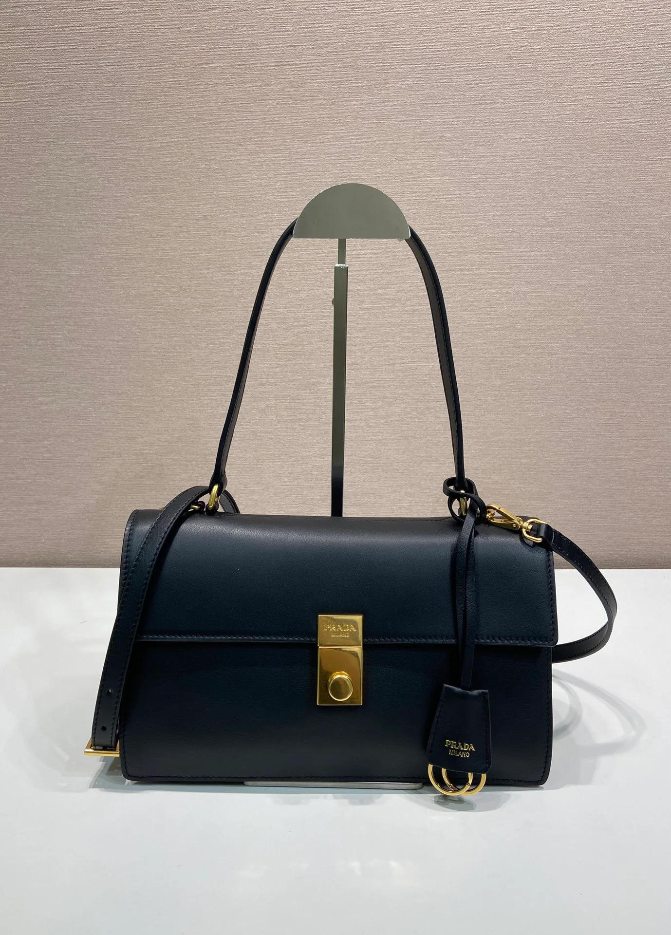 Классические Сумки Женские Prada 21342