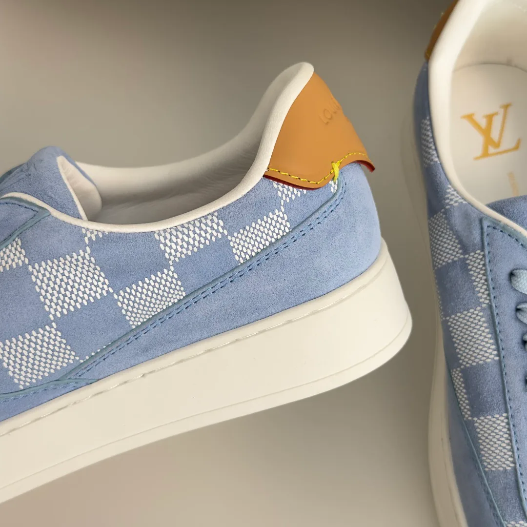 Кроссовки Женские Louis Vuitton 17910629