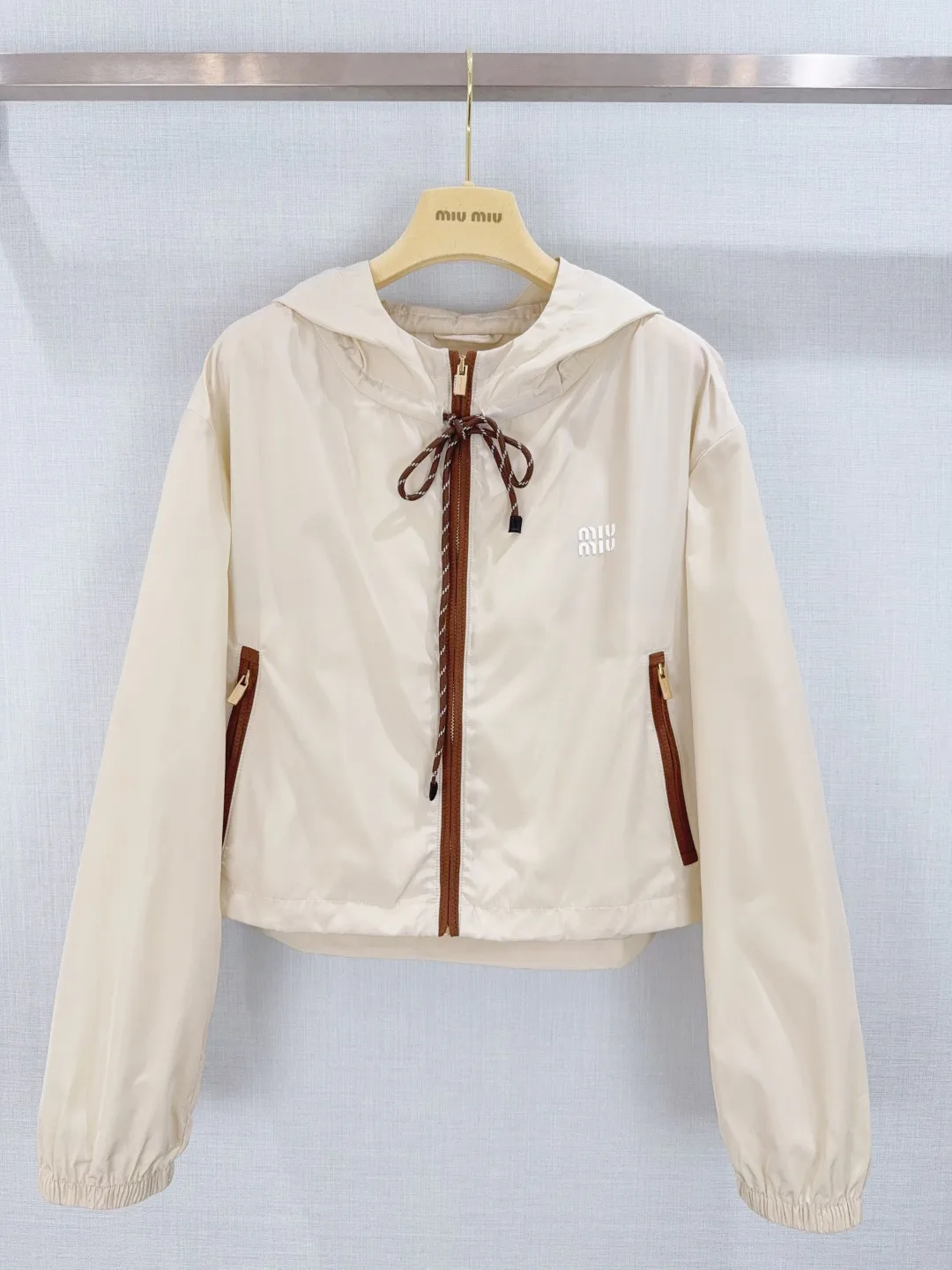 Куртки И Пуховики Женские Miu Miu 13576185