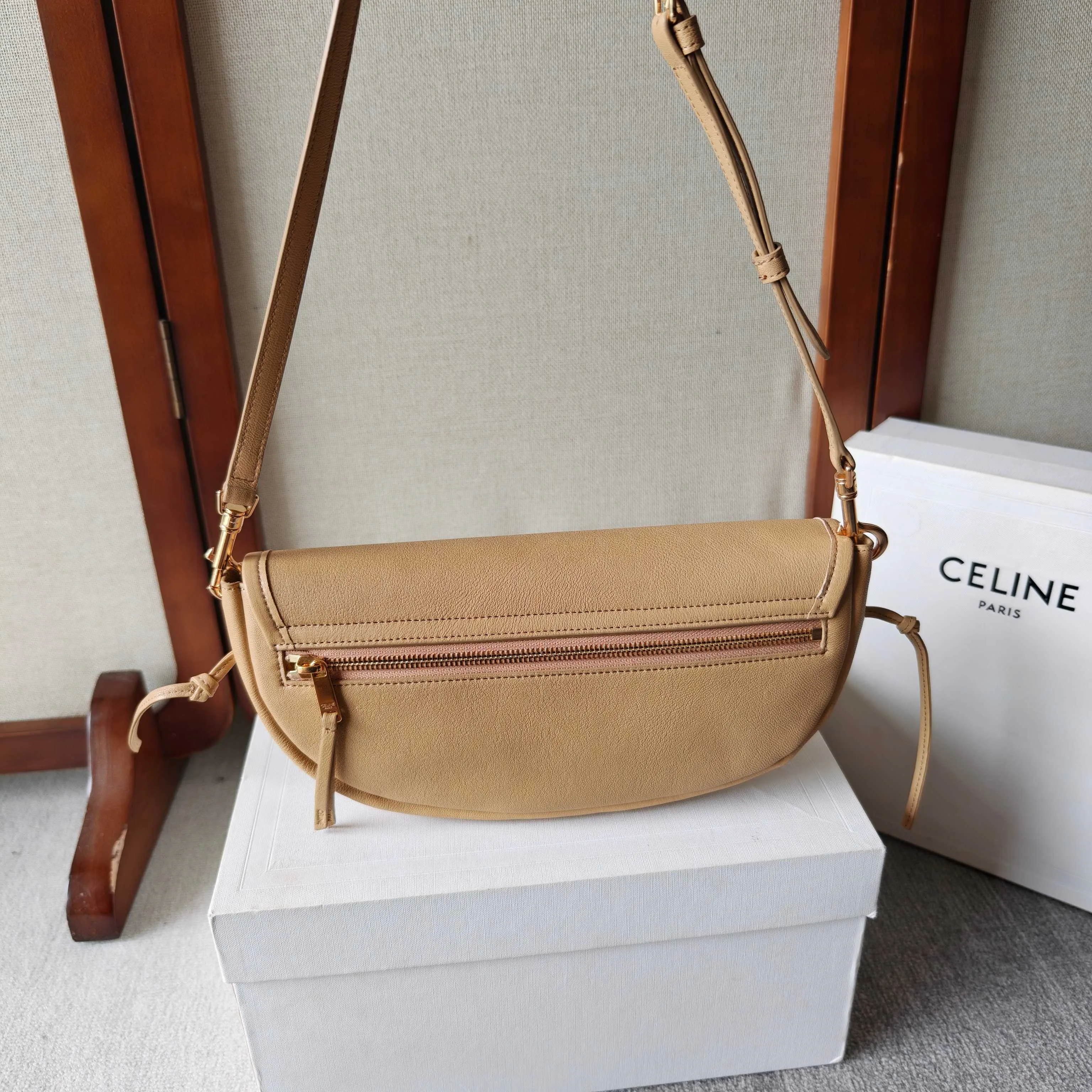 Классические Сумки Женские Celine 16869088
