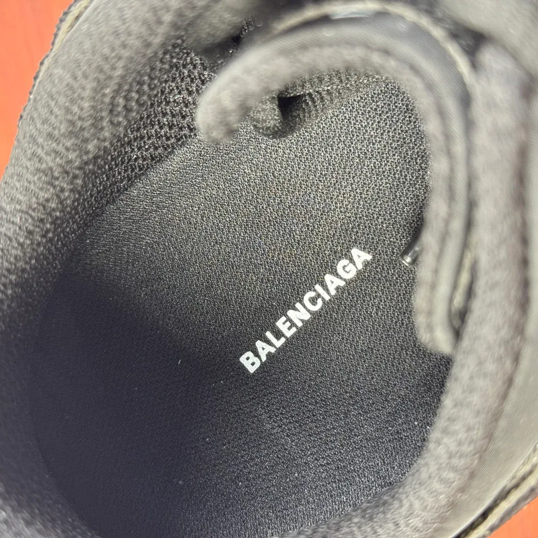 Кроссовки Женские Balenciaga 5021246