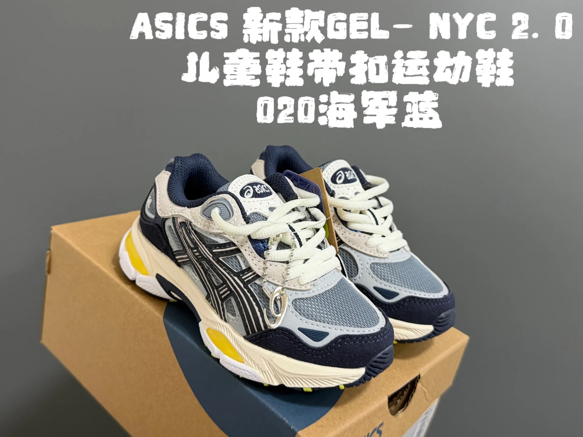 Кроссовки Женские Asics 18075180