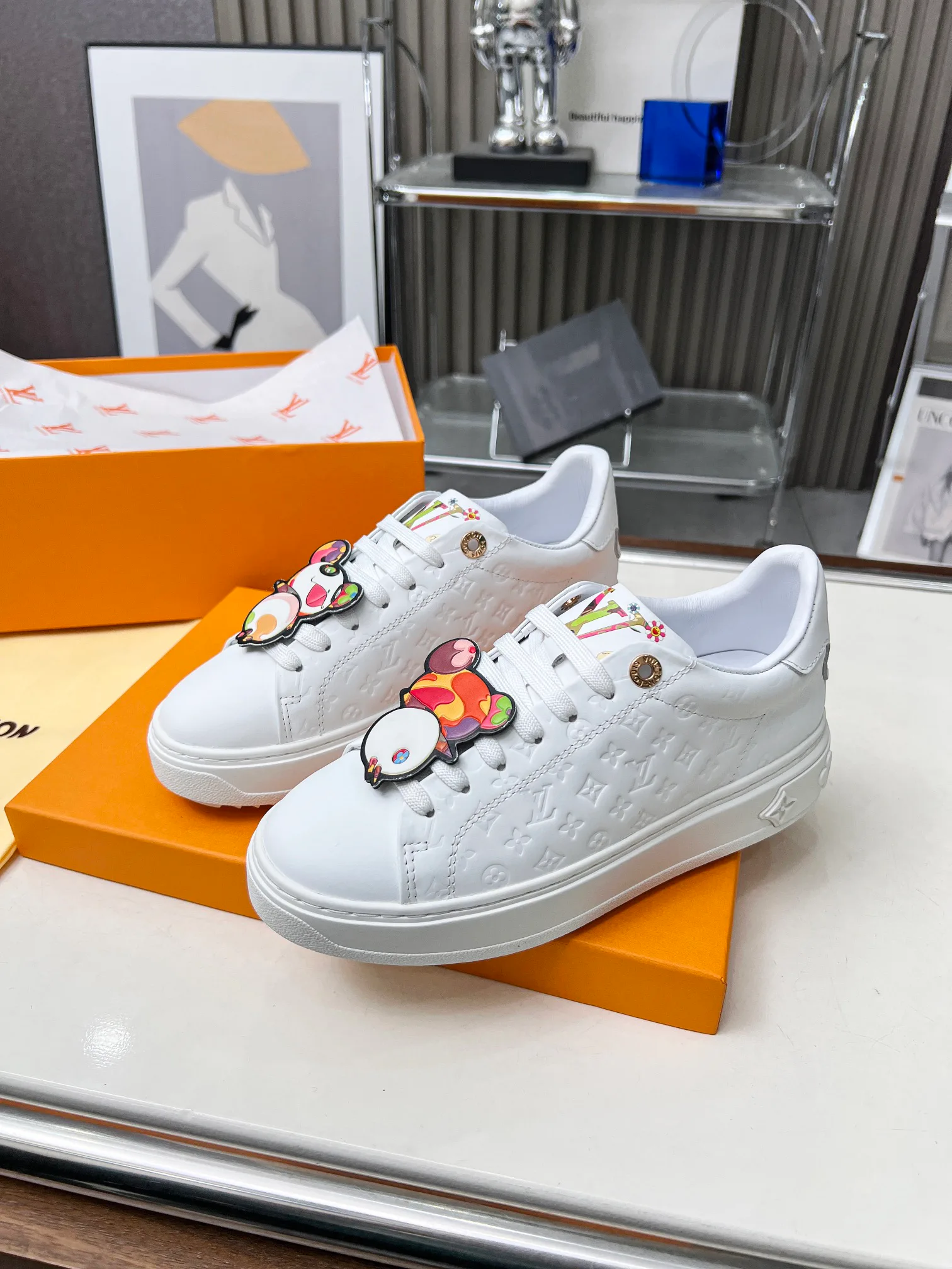 Кроссовки Женские Louis Vuitton 11554396