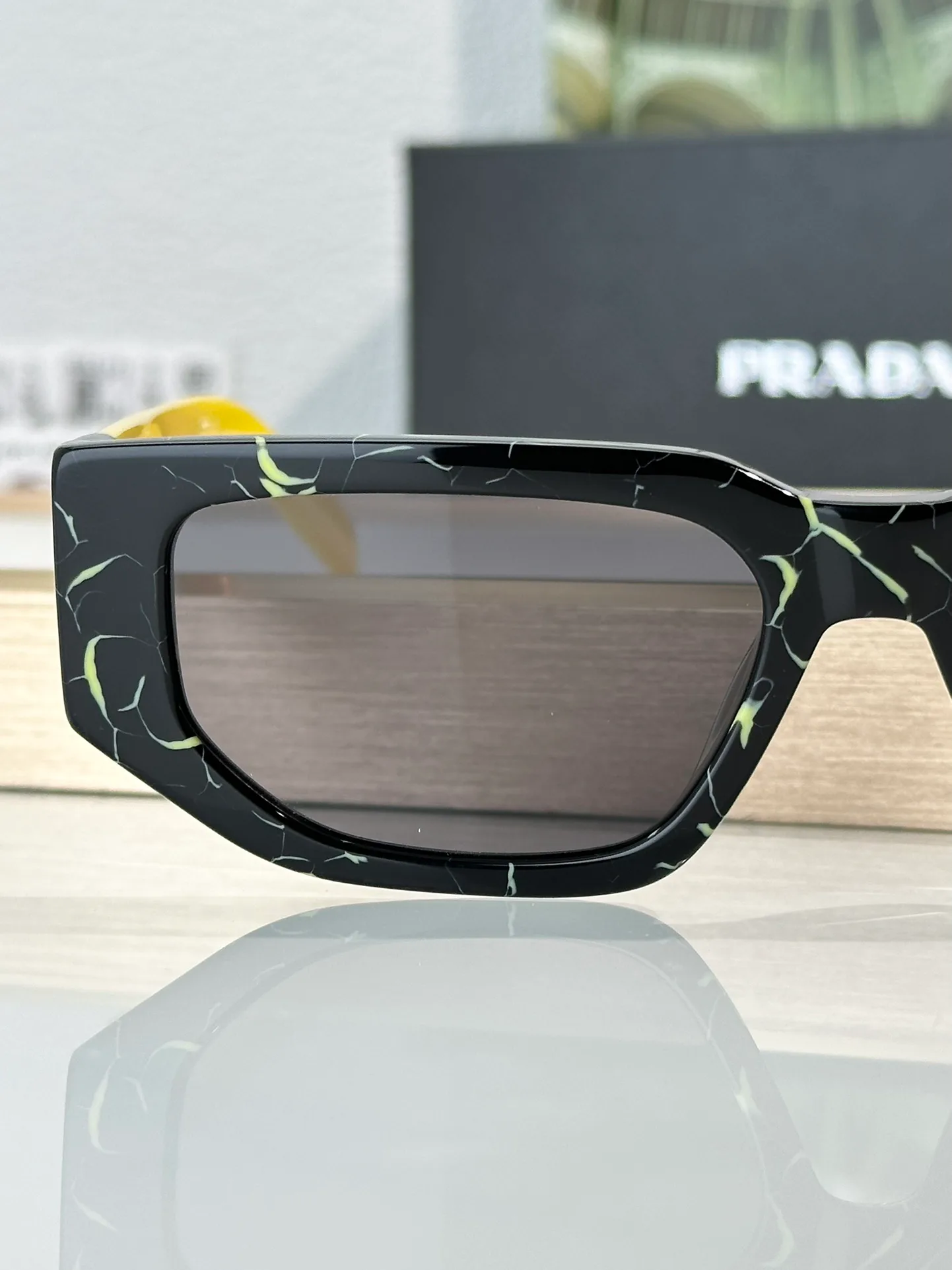 Очки Prada 18164410