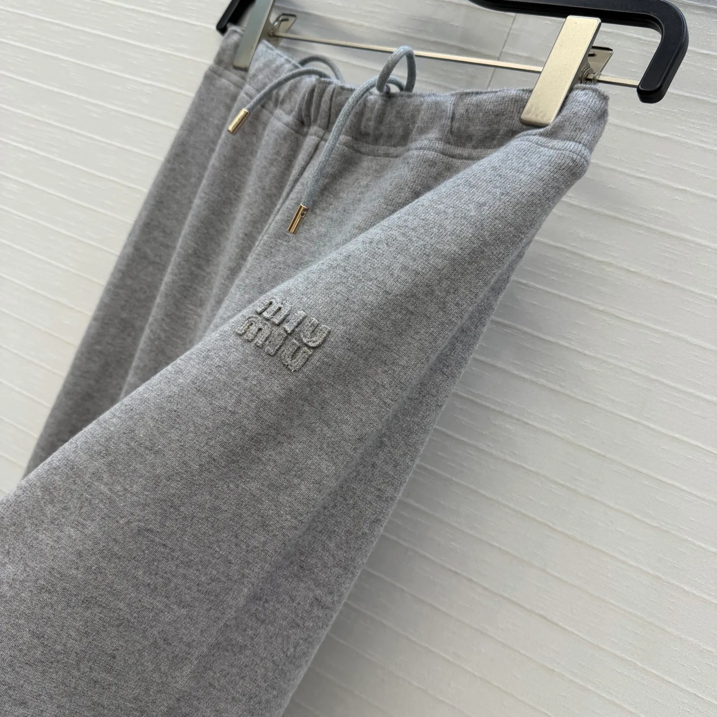 Брюки Женские Miu Miu 19166024