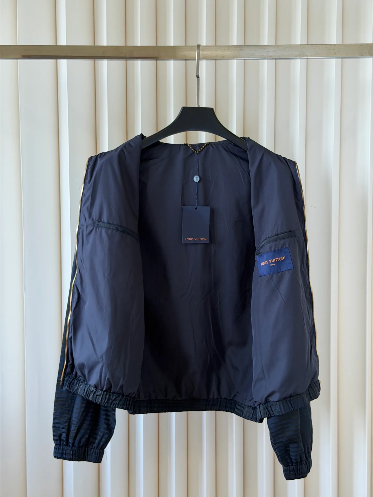 Куртки И Пуховики Женские Louis Vuitton 17950099