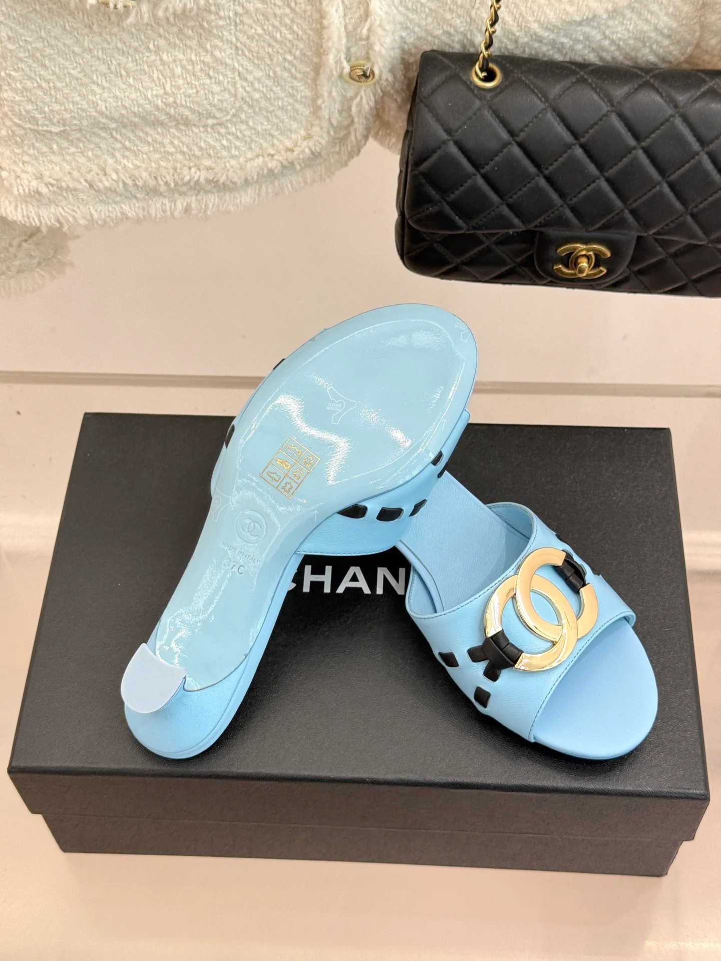Босоножки Женские Chanel 16932253