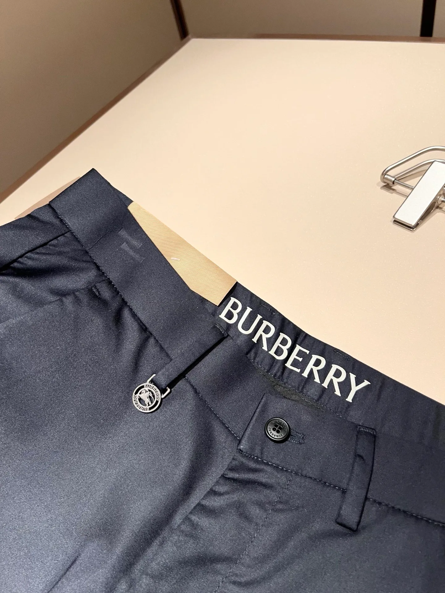 Брюки Мужские Burberry 11952773