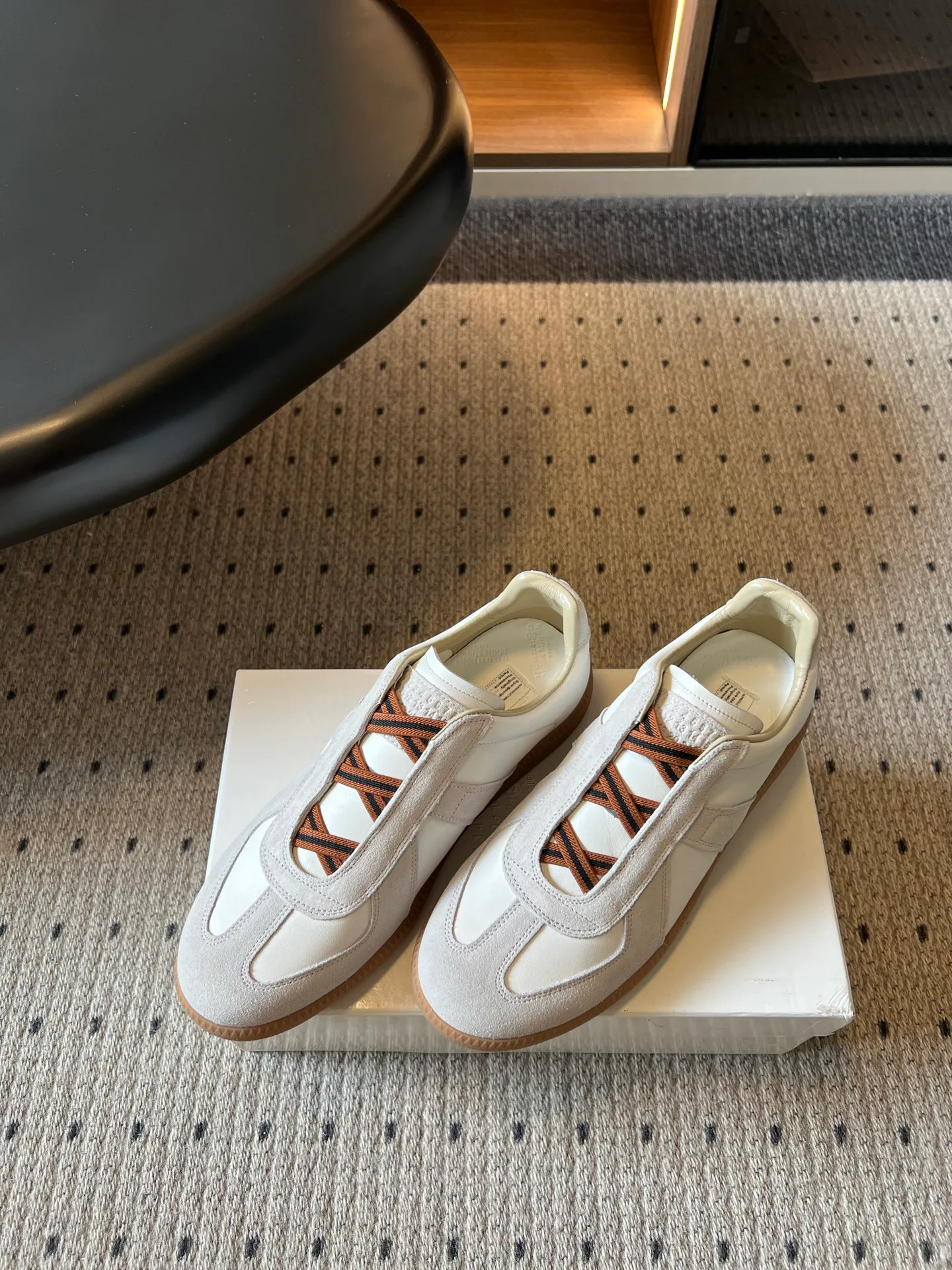 Кроссовки Женские Maison Margiela 17568936