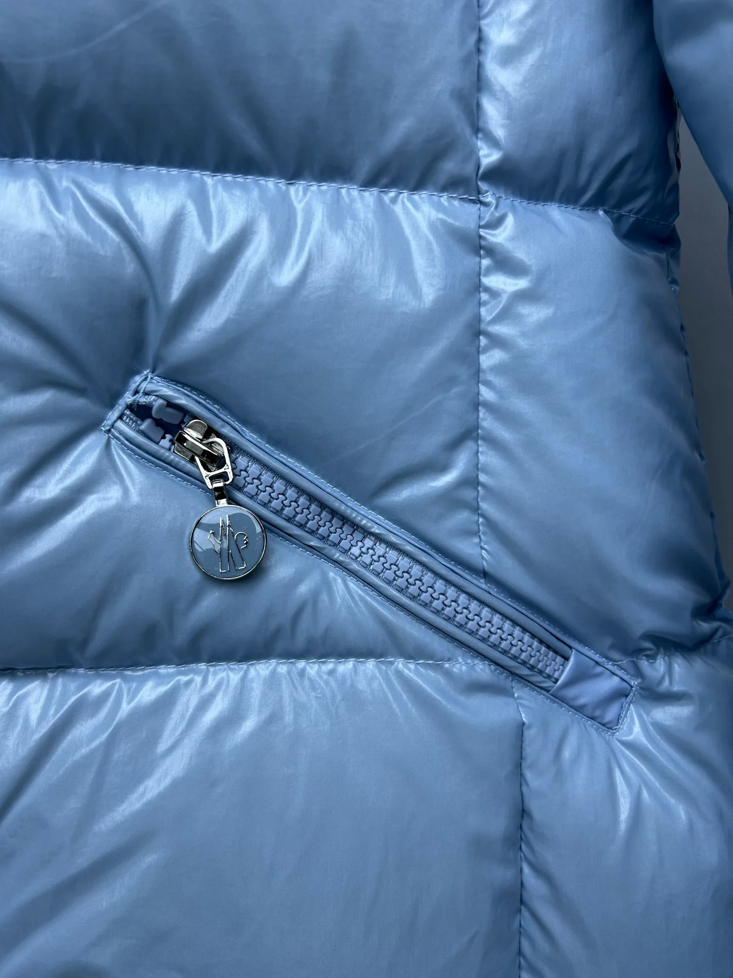 Куртки И Пуховики Женские Moncler 18002369