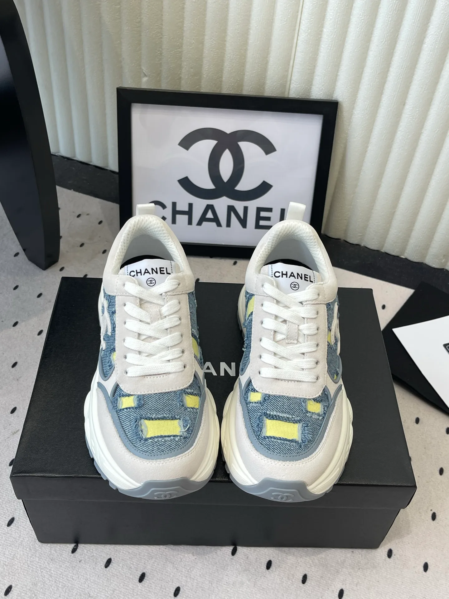 Кроссовки Женские Chanel 17769664