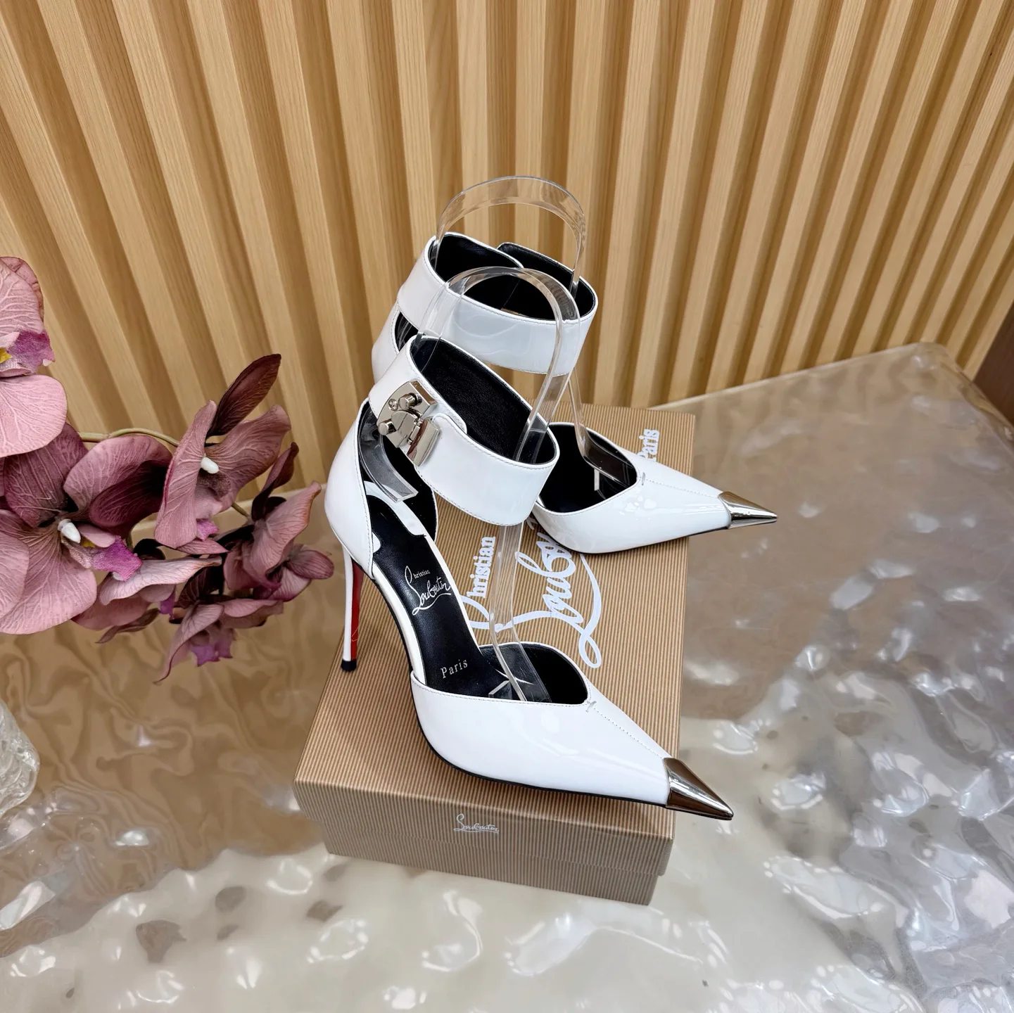 Туфли Женские Christian Louboutin 913122