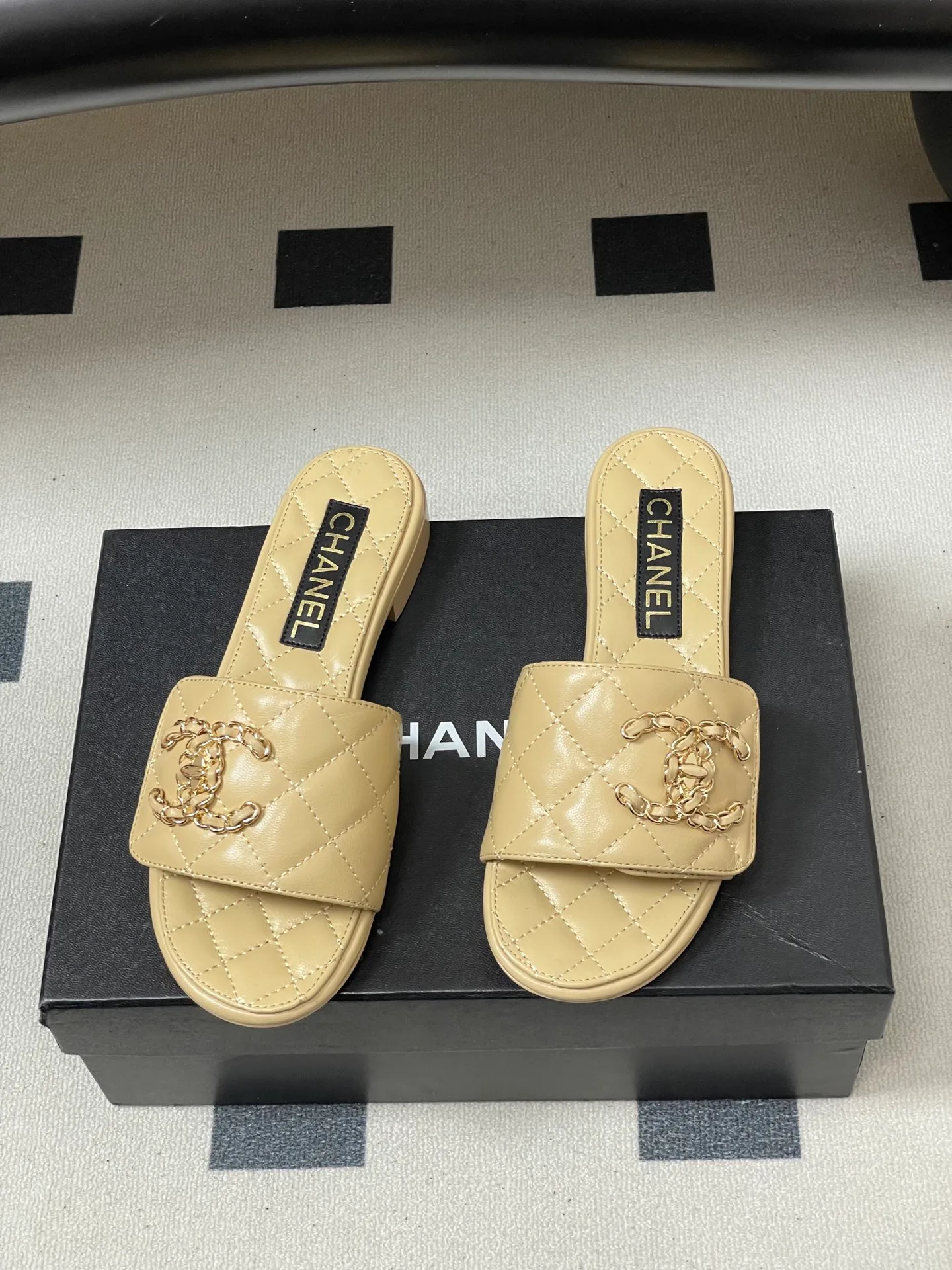 Сандалии Женские Chanel 10993842