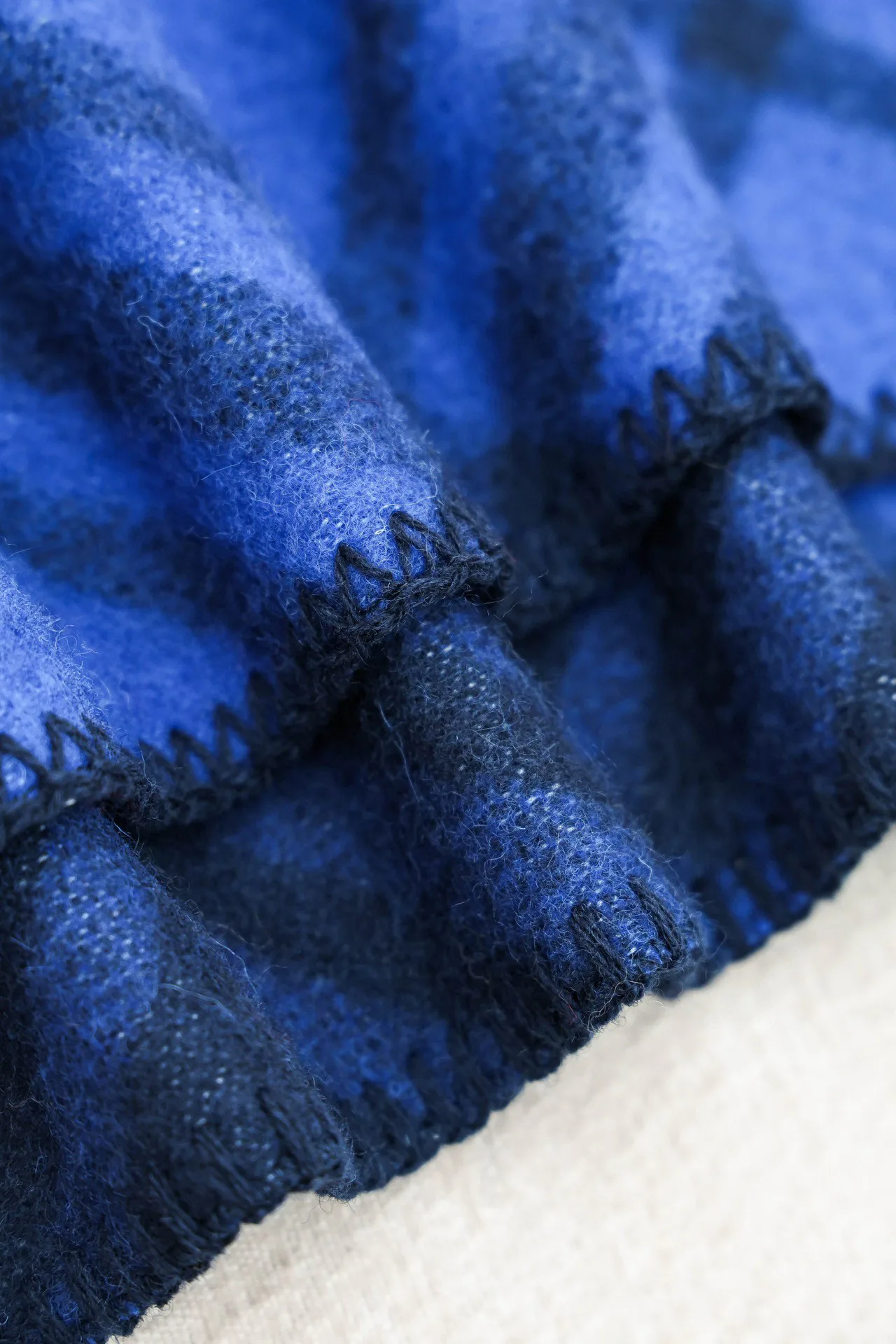 Шарфы Burberry 692756