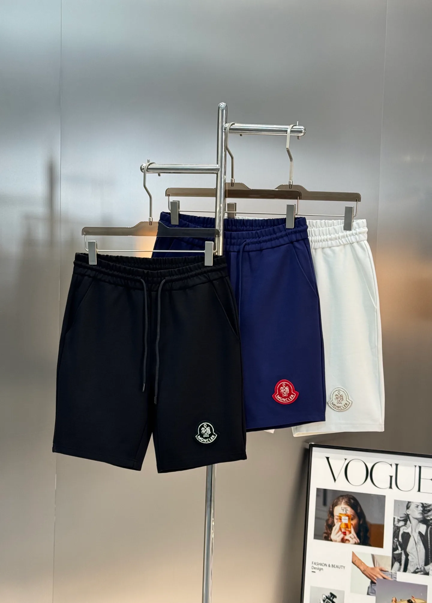 Шорты Мужские Moncler 17333143