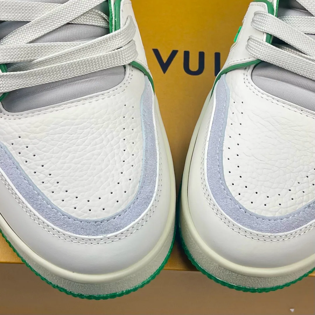 Кроссовки Женские Louis Vuitton 2679375