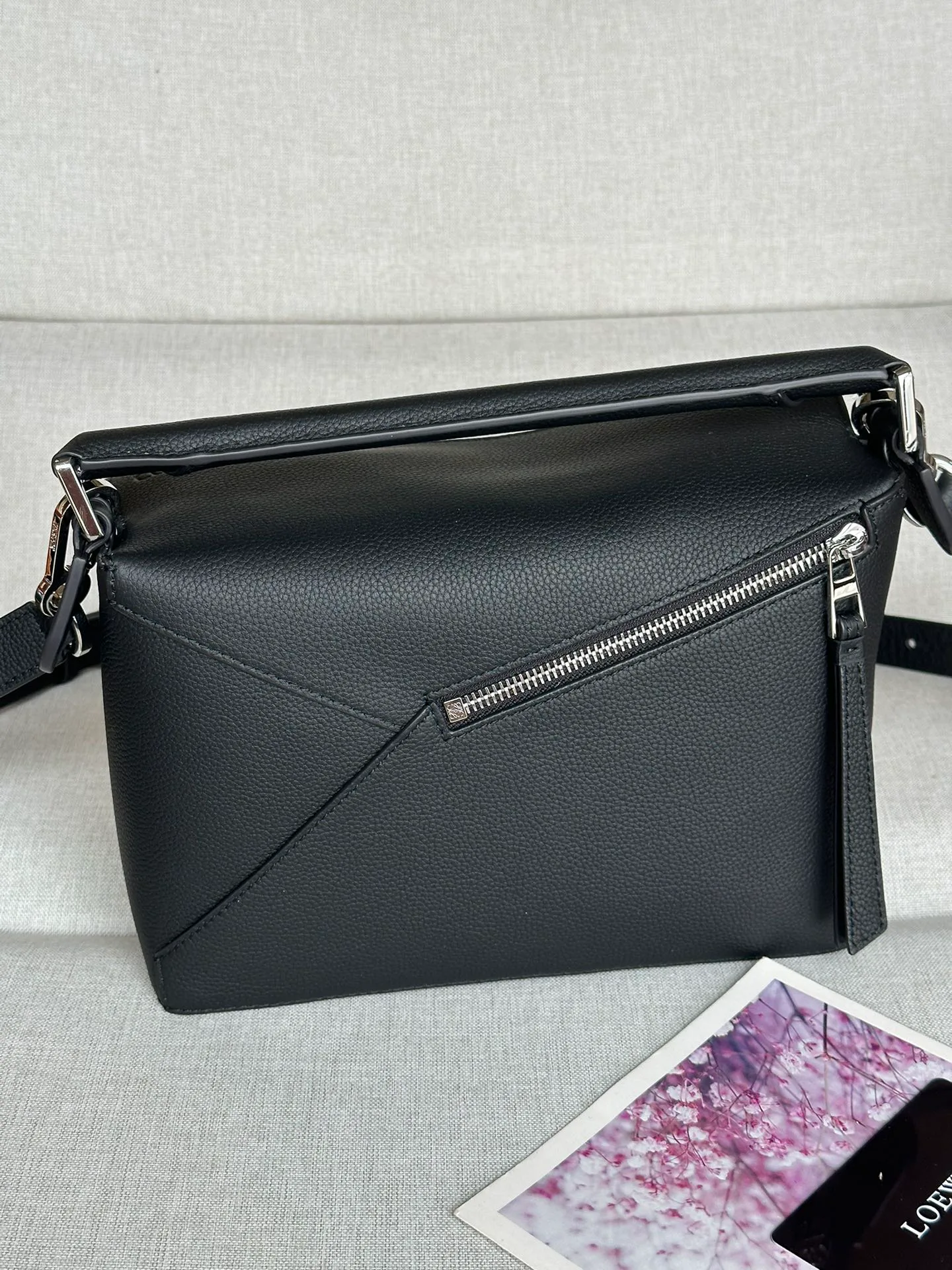 Классические Сумки Женские Loewe 13339536