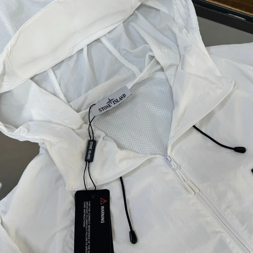Куртки И Пуховики Мужские Stone Island 17286071