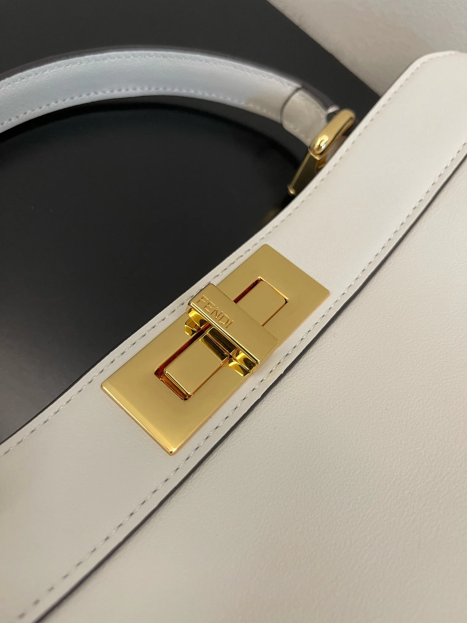 Классические Сумки Женские Fendi 13234510