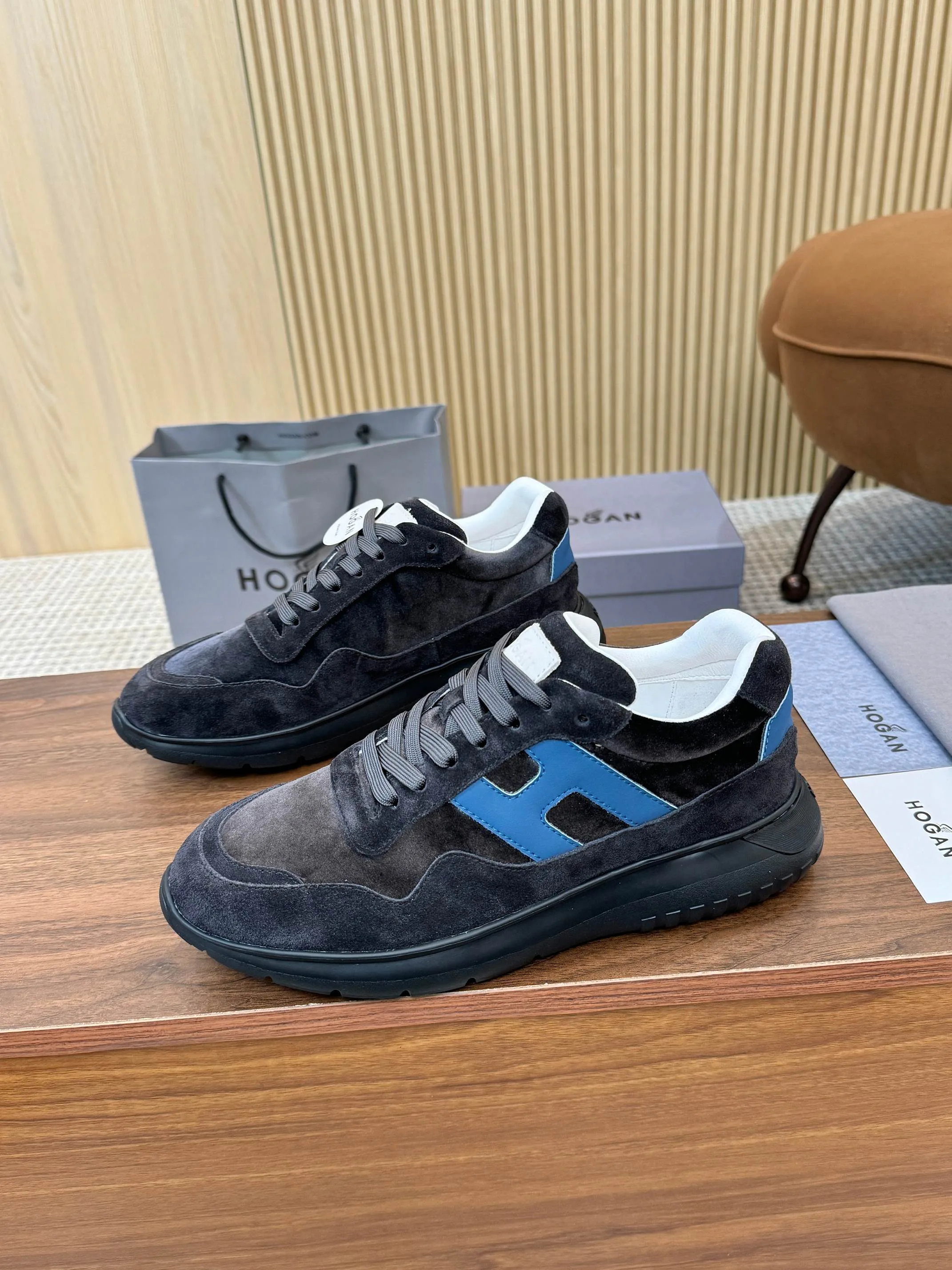 Кроссовки Женские Hogan 12835345
