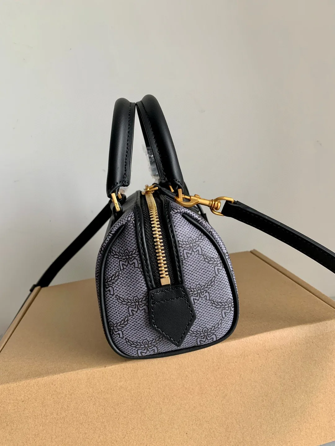 Классические Сумки Женские Mcm 9836287