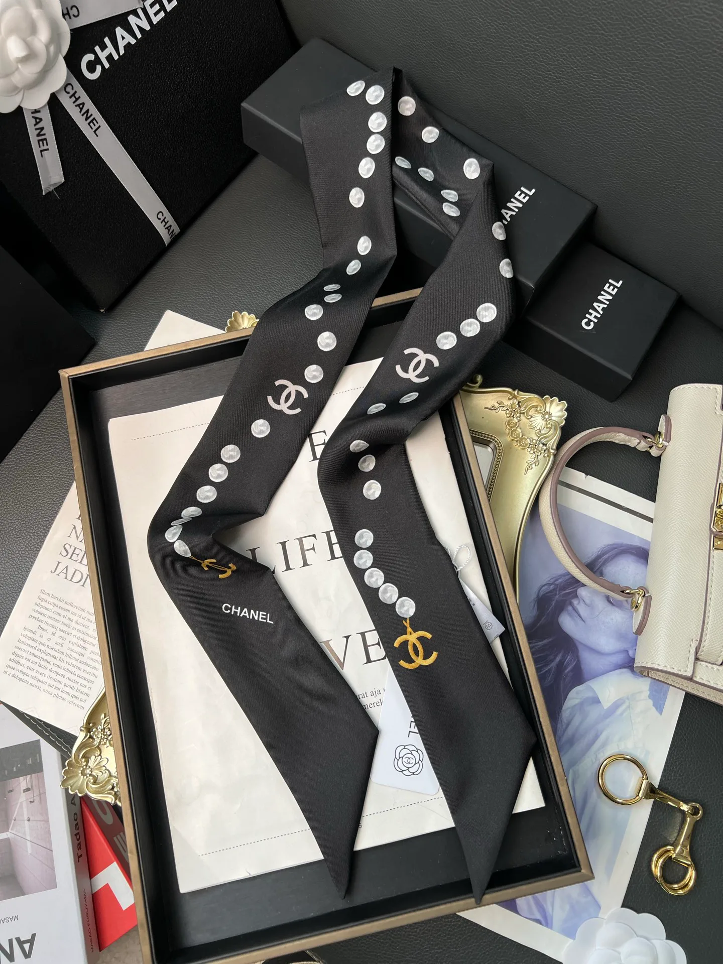 Платки Chanel 18675580