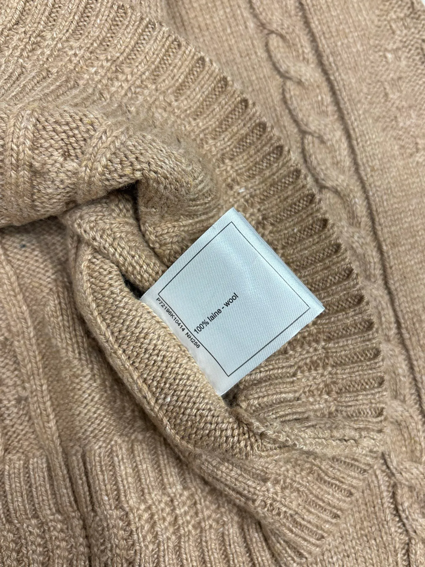 Джемперы И Свитеры Женские Chanel 17048943