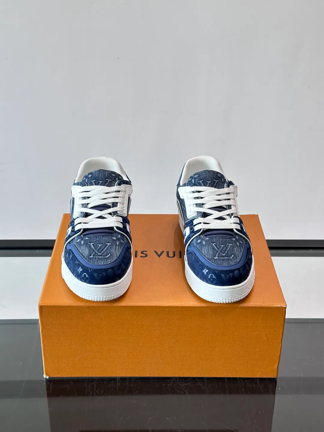 Кроссовки Мужские Louis Vuitton 17466867