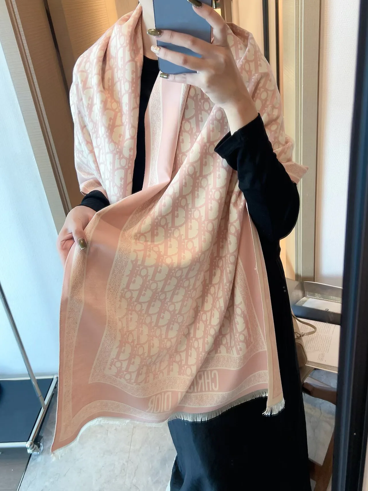 Шарфы Christian Dior 18002927