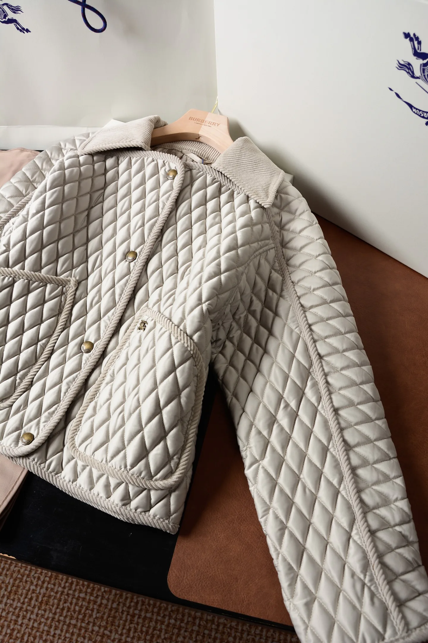 Куртки И Пуховики Женские Burberry 17908969