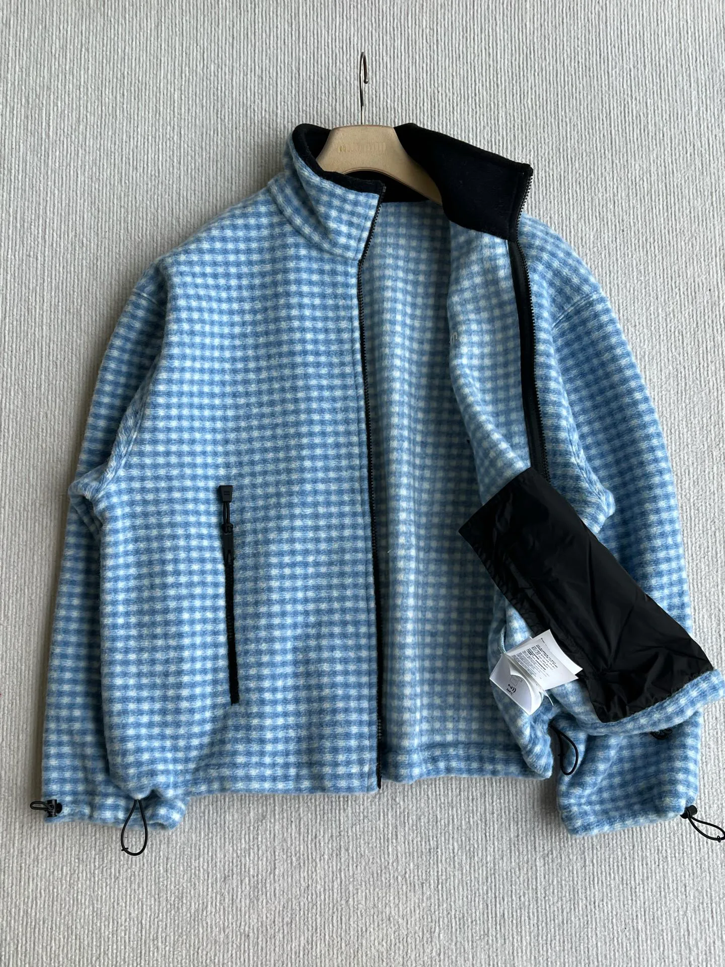Куртки И Пуховики Женские Miu Miu 17902620