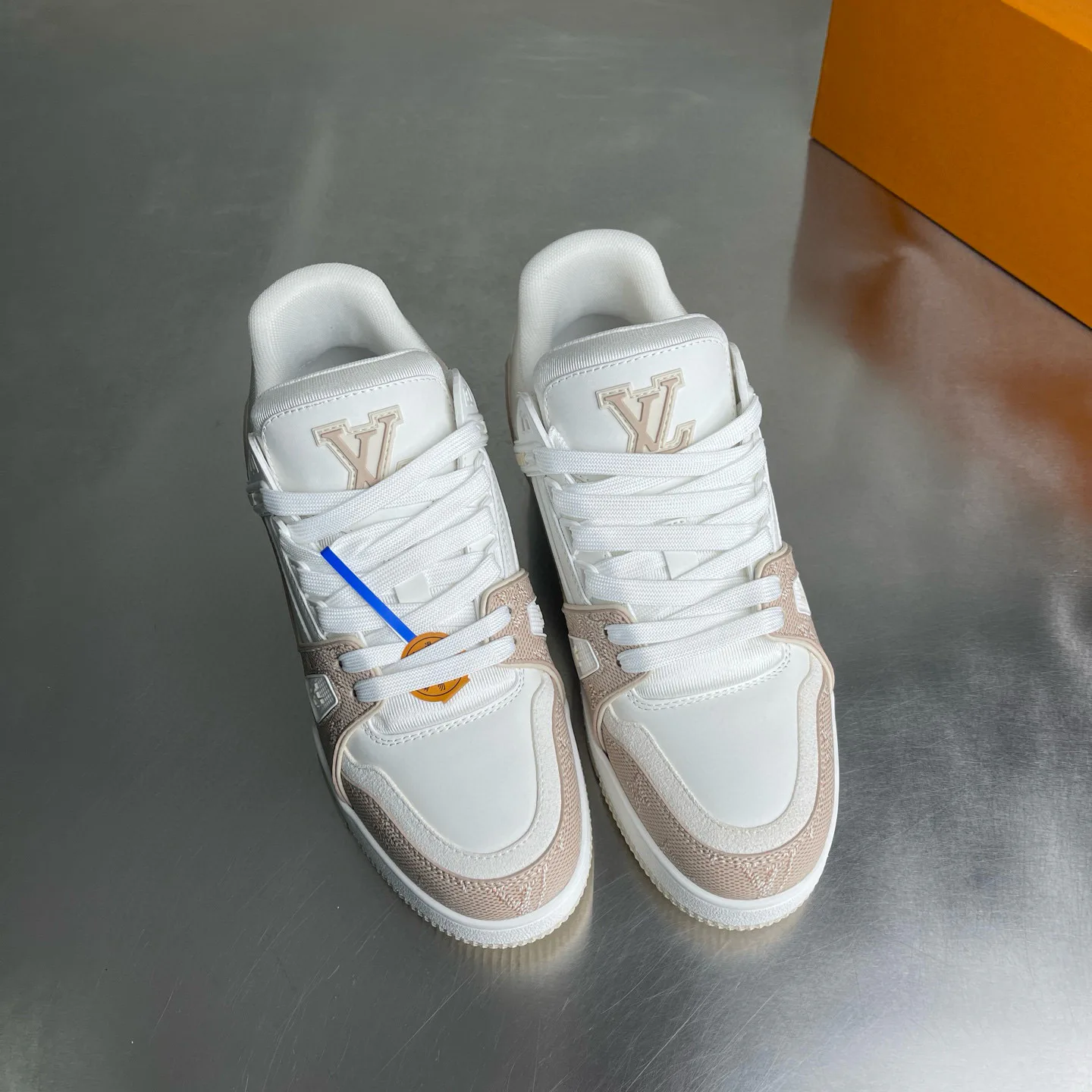 Кроссовки Мужские Louis Vuitton 11707421