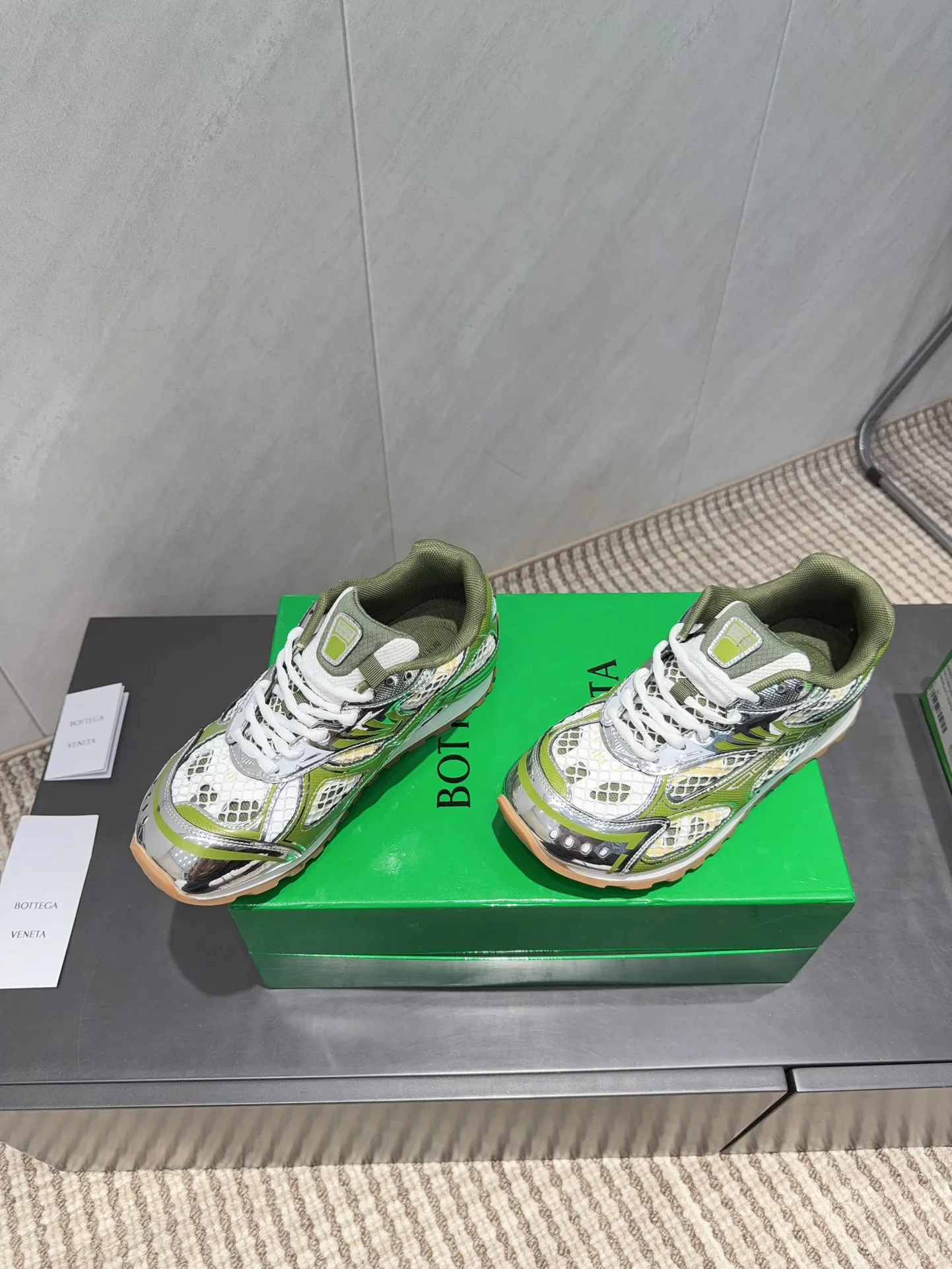 Кроссовки Женские Bottega Veneta 299559