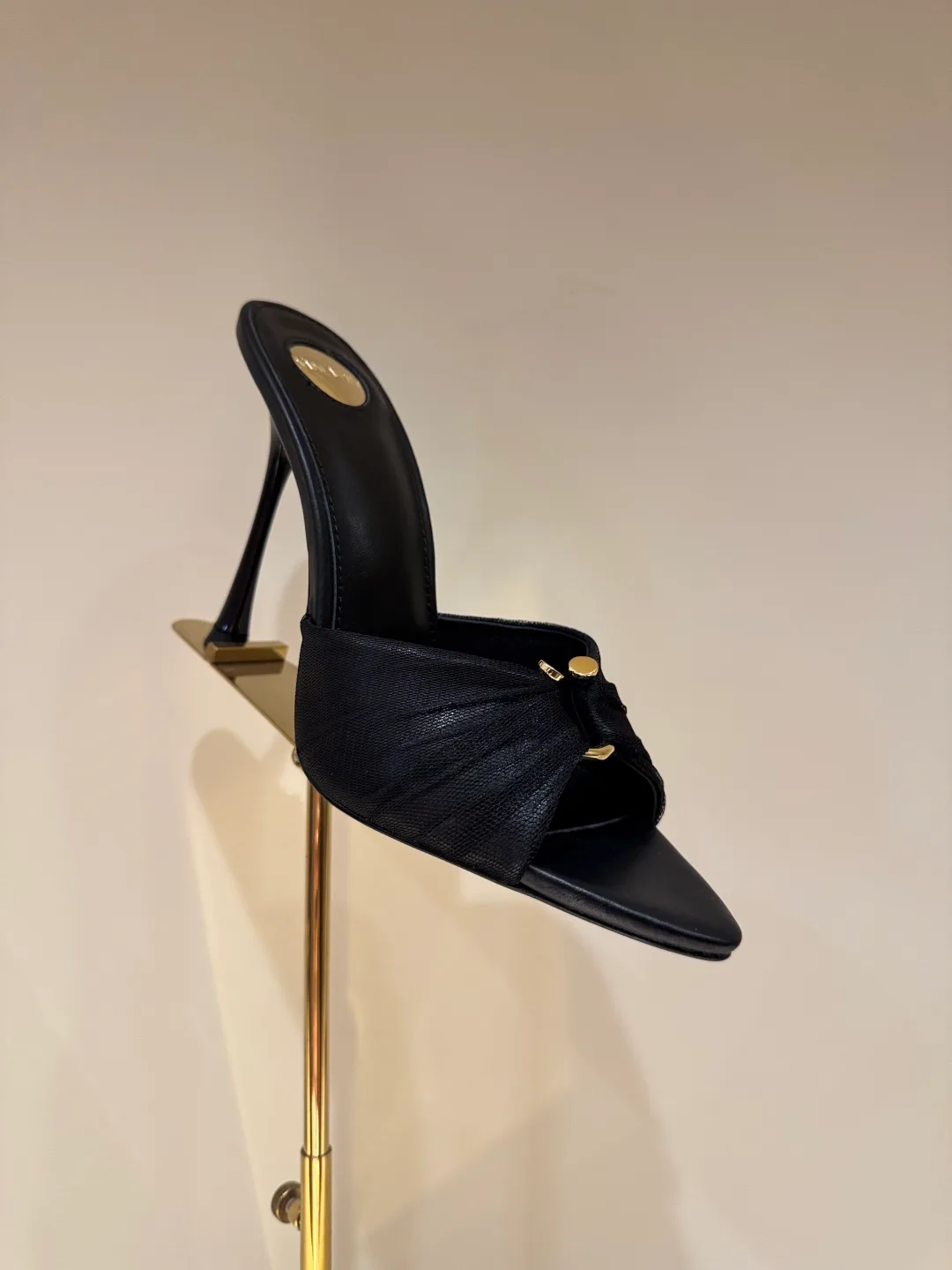 Босоножки Женские Saint Laurent 11411057