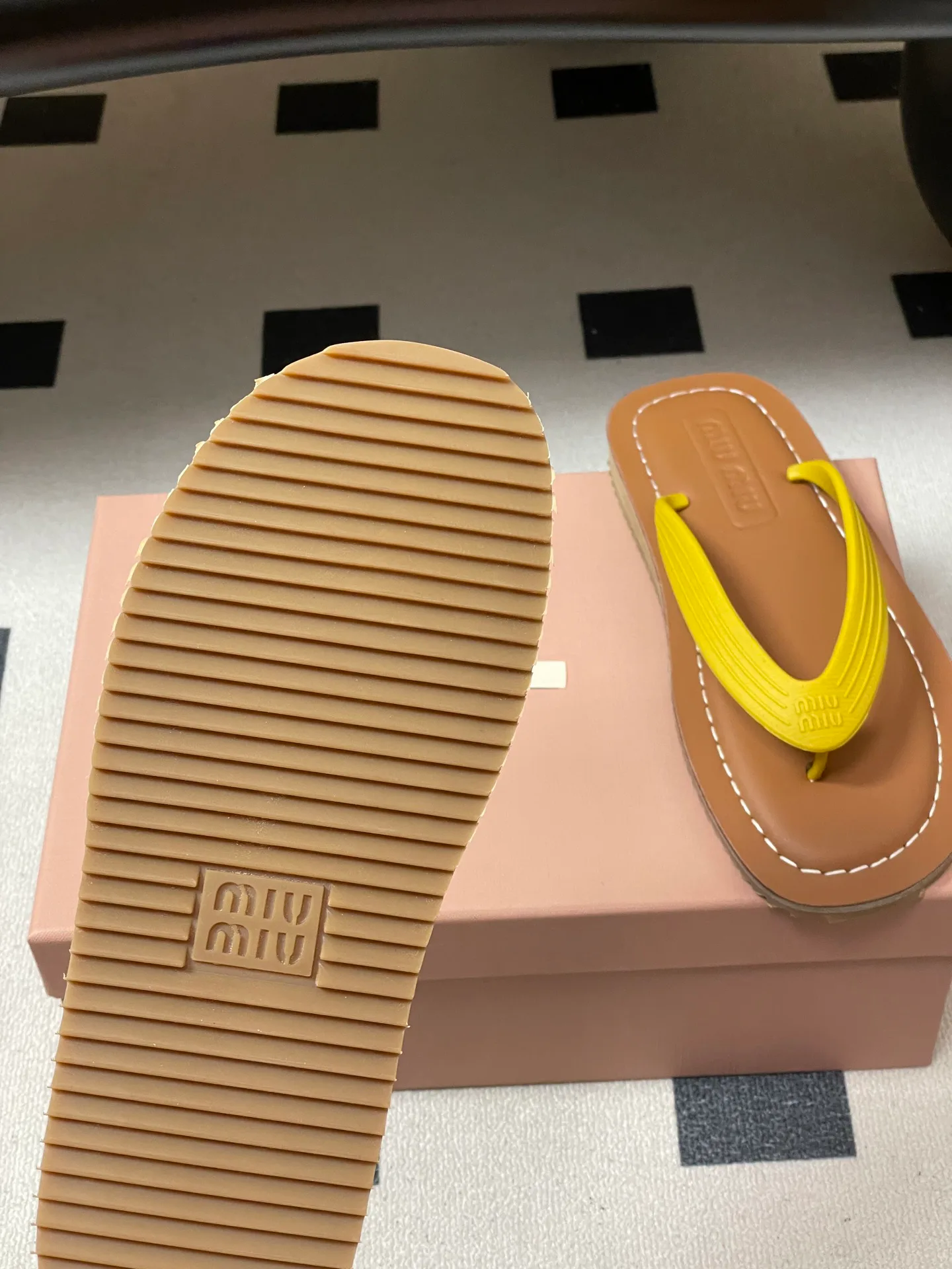 Шлепанцы Женские Miu Miu 13132809