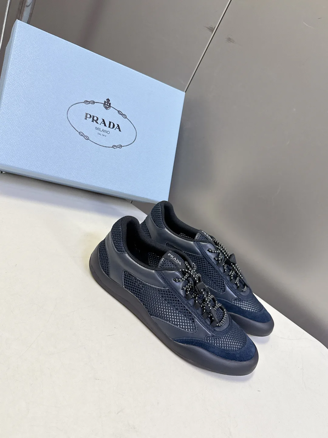 Кроссовки Женские Prada 13478273