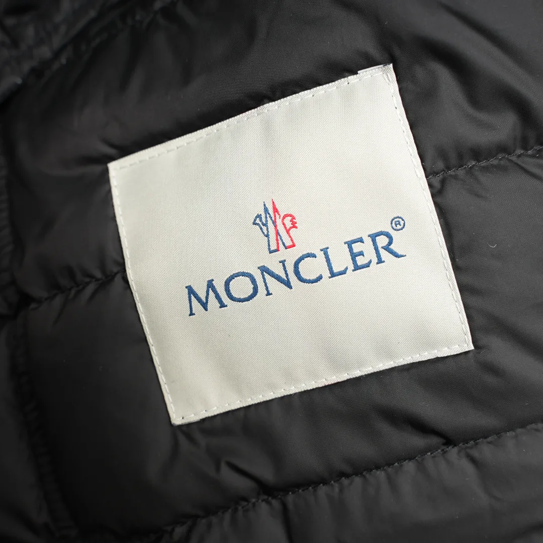 Куртки И Пуховики Женские Moncler 18455987