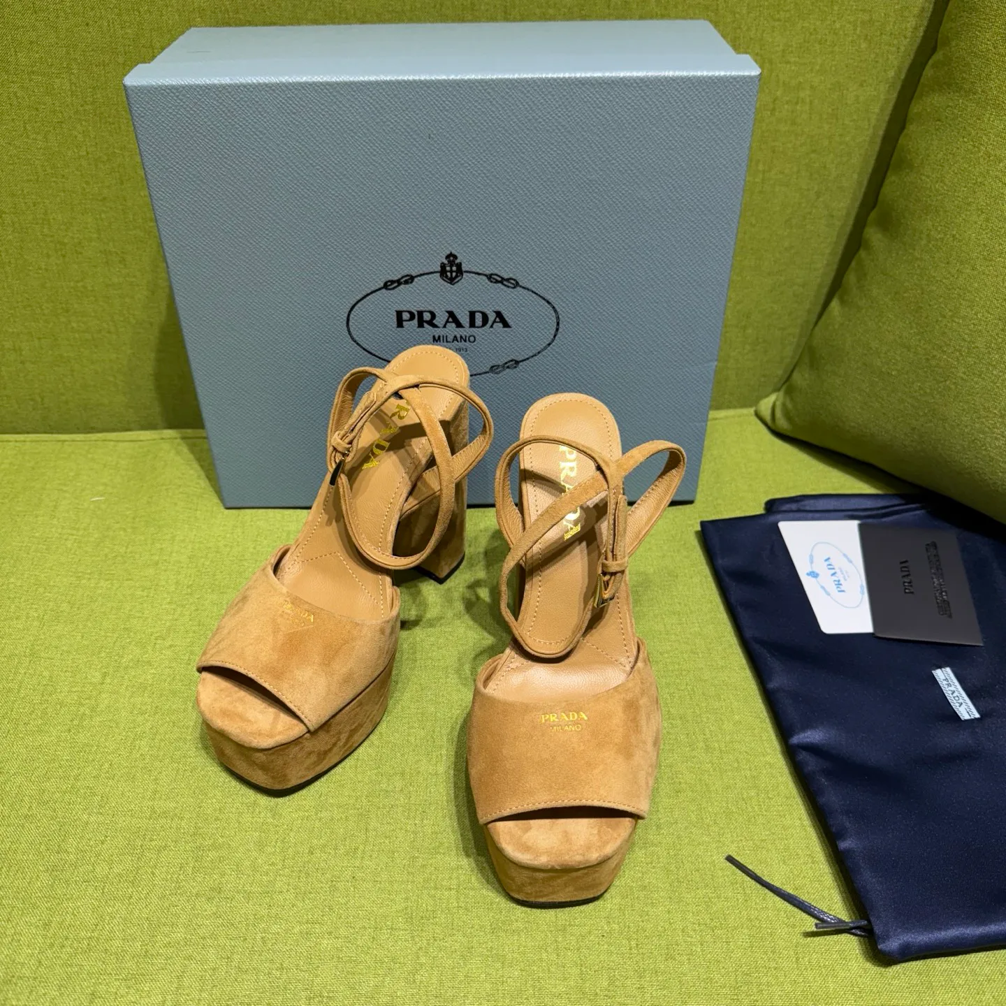 Босоножки Женские Prada 10481125