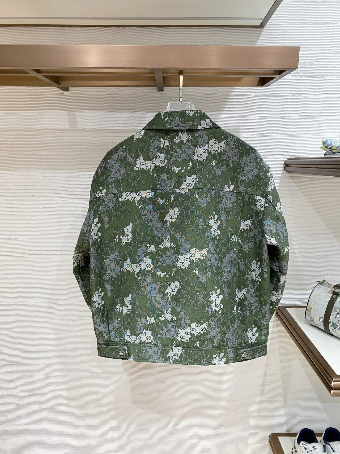 Куртки И Пуховики Мужские Gucci 10197296