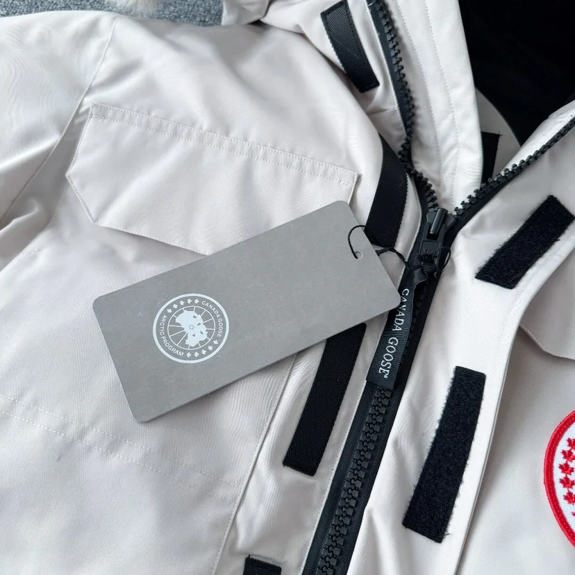 Куртки И Пуховики Женские Canada Goose 18722850