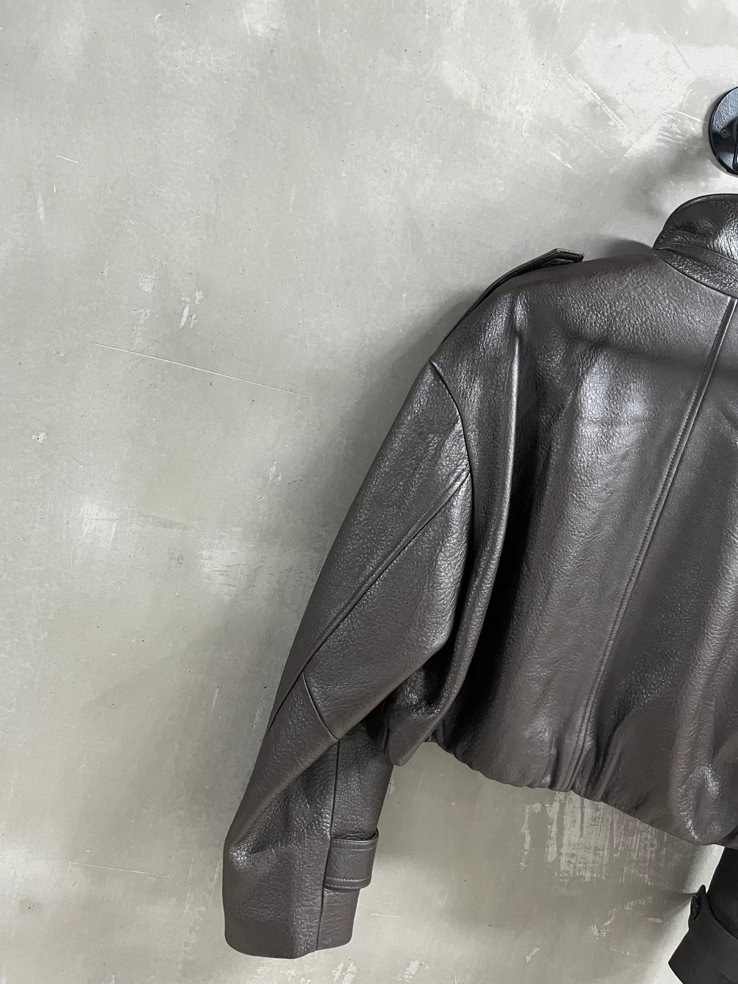 Кожаные Куртки И Дублёнки Женские Saint Laurent 18479707