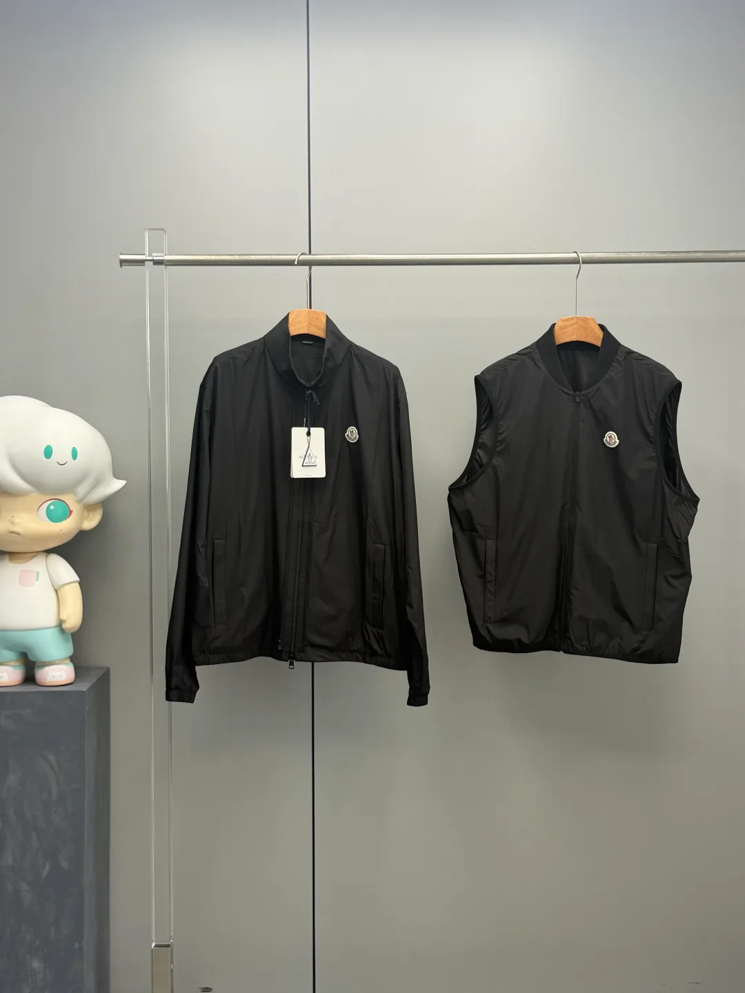 Куртки И Пуховики Мужские Moncler 17476228