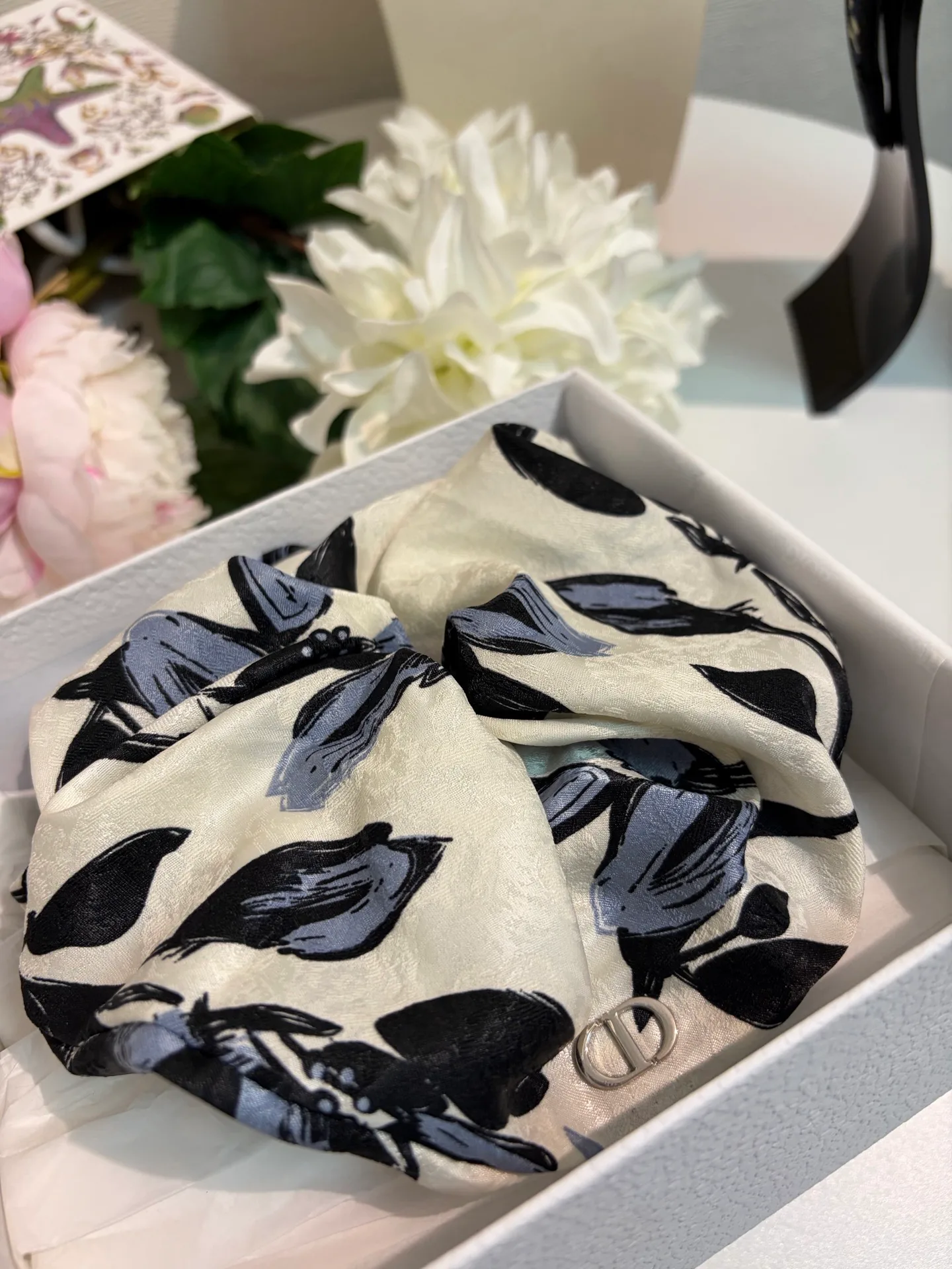 Платки Christian Dior 11524589