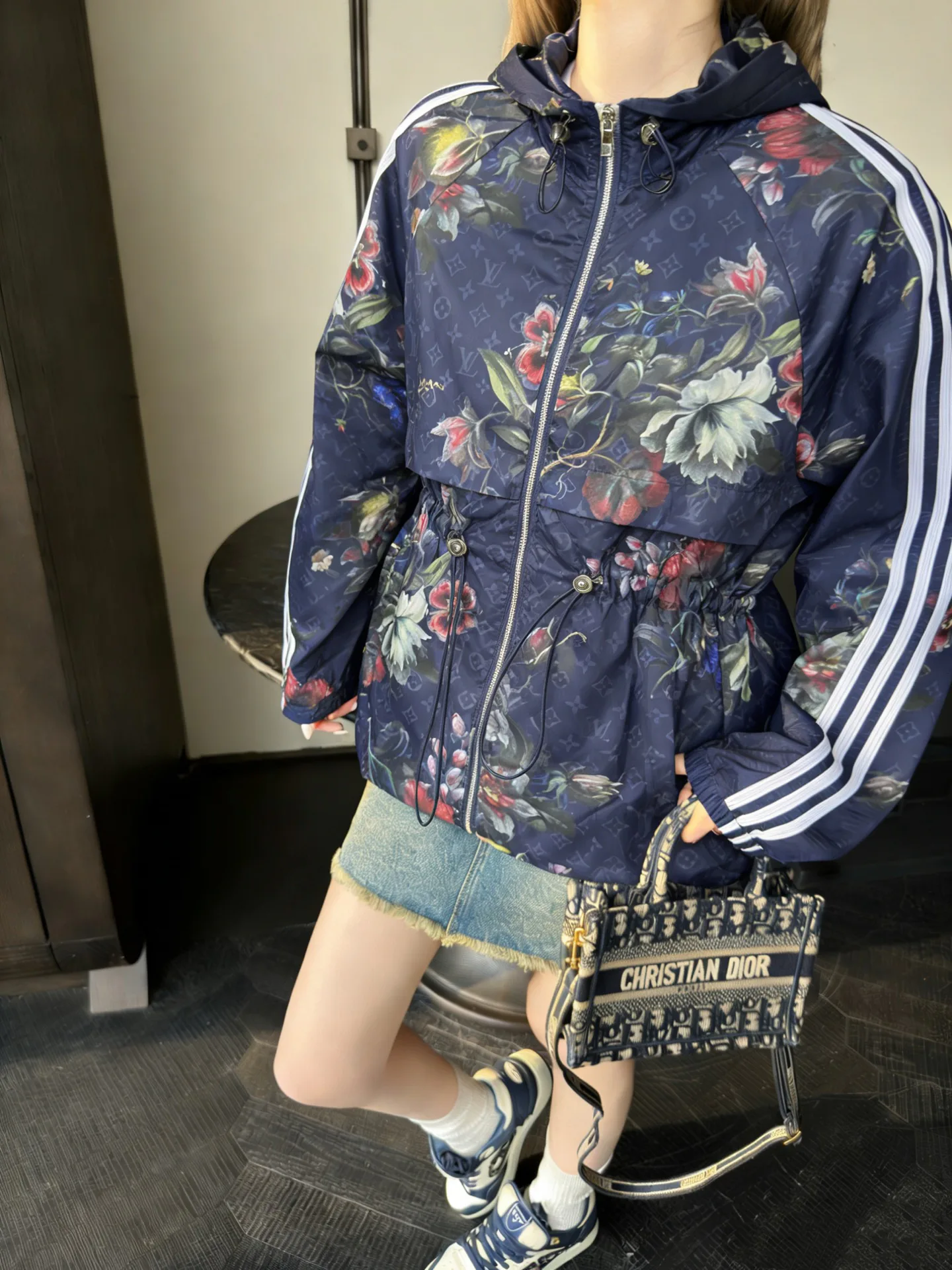 Куртки И Пуховики Женские Louis Vuitton 13097026