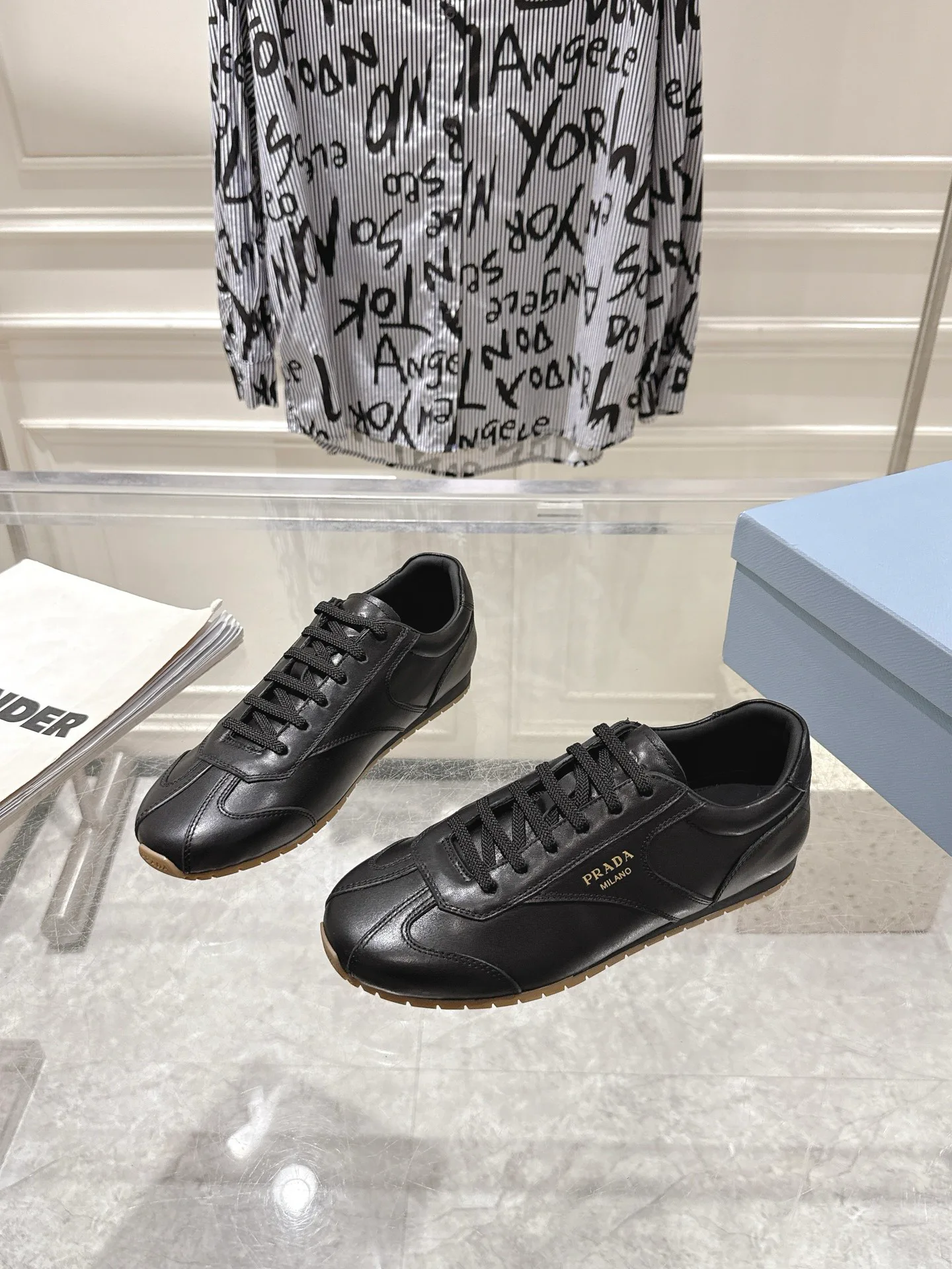 Кроссовки Женские Prada 18508340