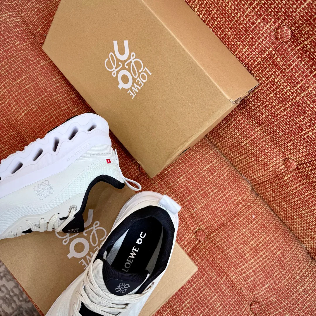 Кроссовки Женские Loewe 10469353