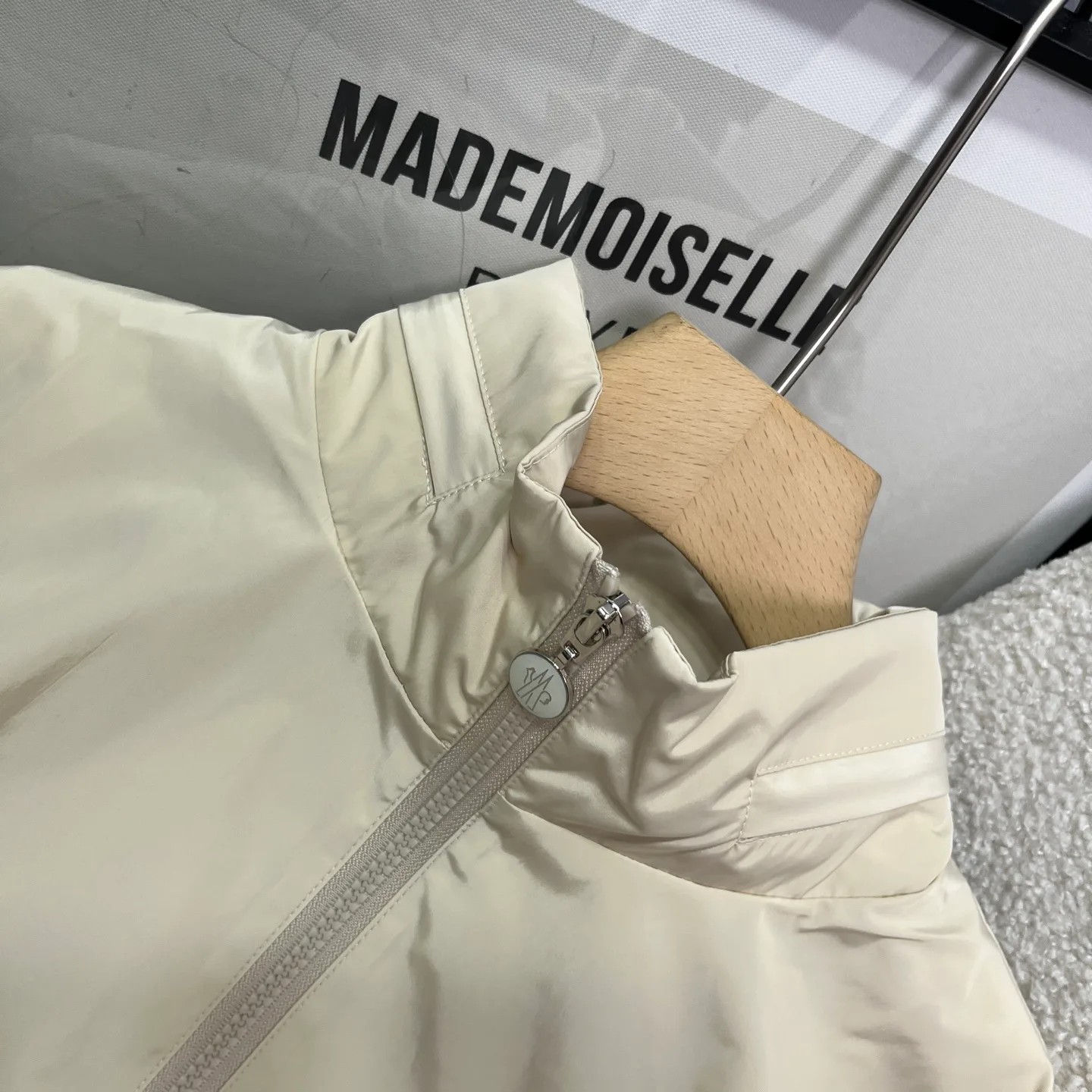 Куртки И Пуховики Женские Moncler 2988823