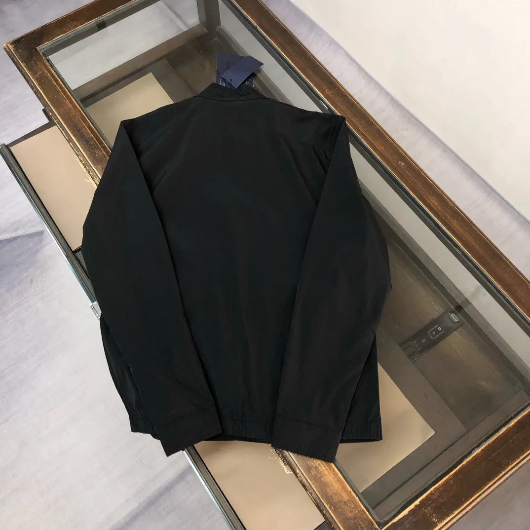 Куртки И Пуховики Мужские Prada 11386086